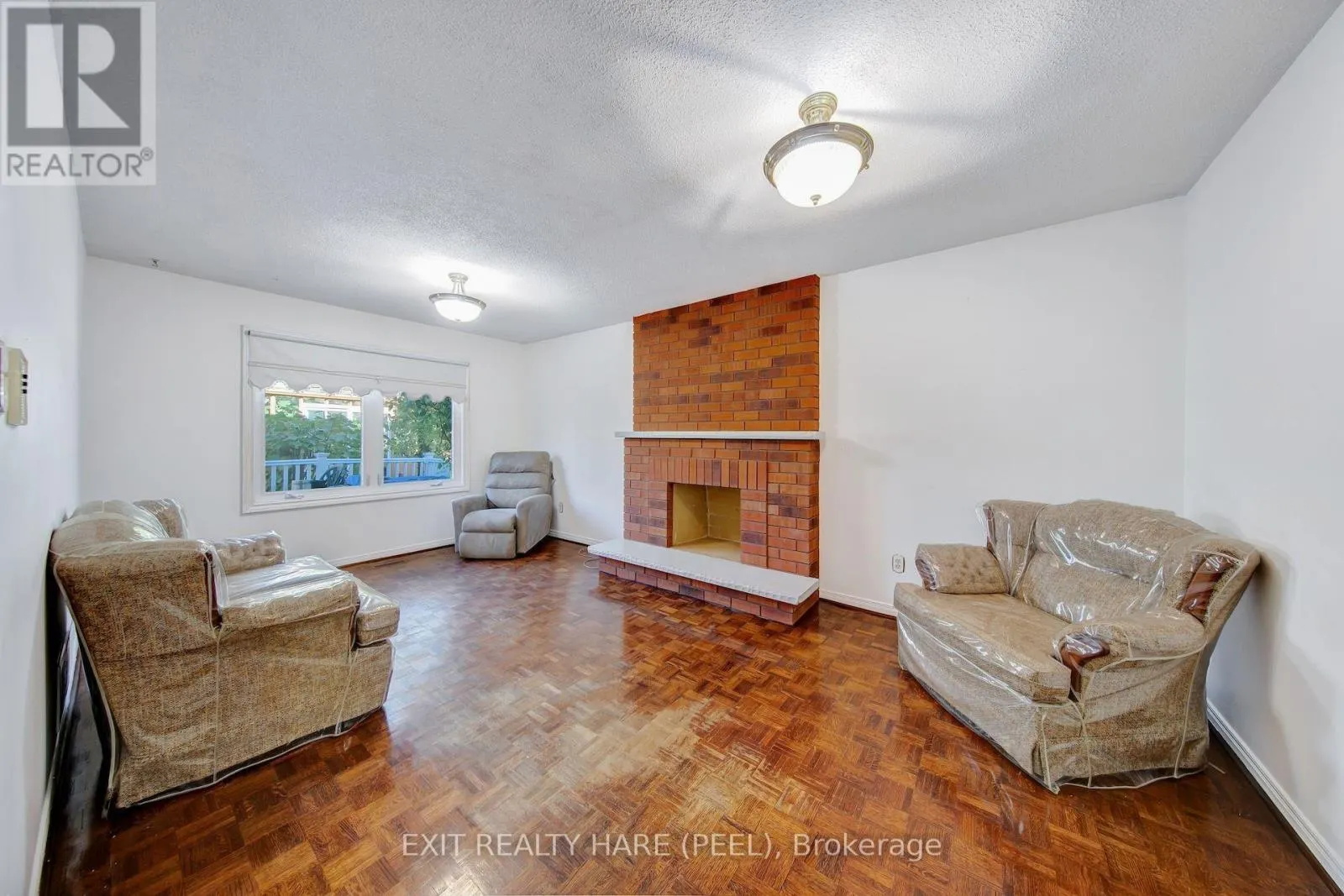 45 MOSSBANK DRIVE
