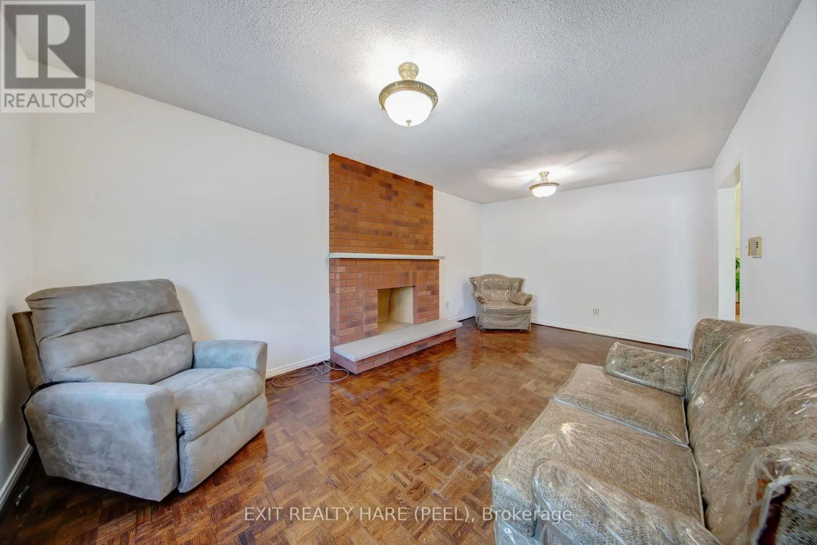 45 MOSSBANK DRIVE