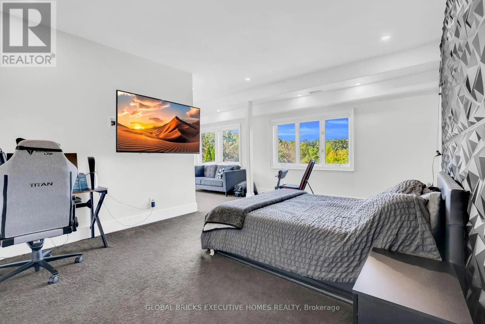 2169 BONFIELD COURT