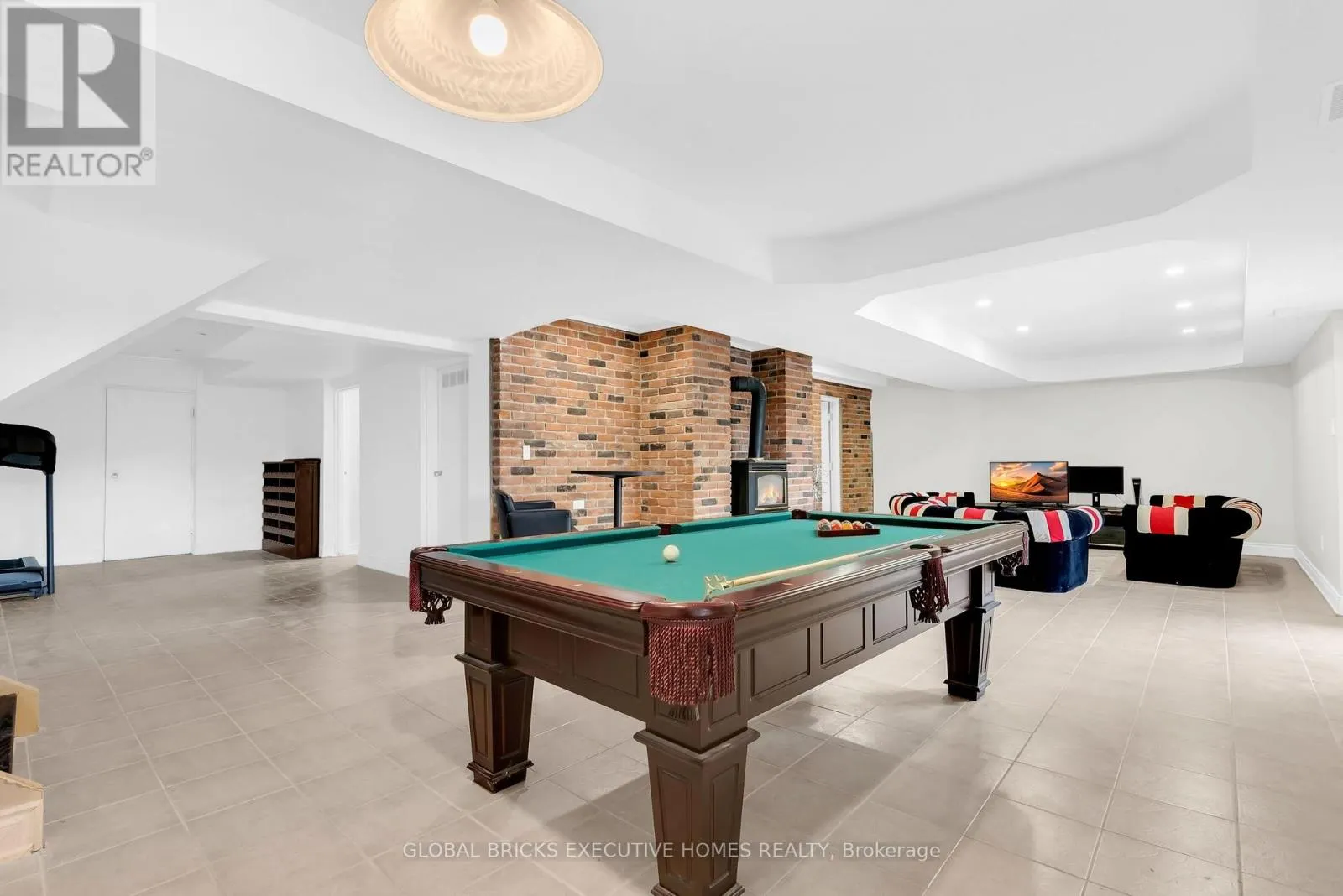 2169 BONFIELD COURT