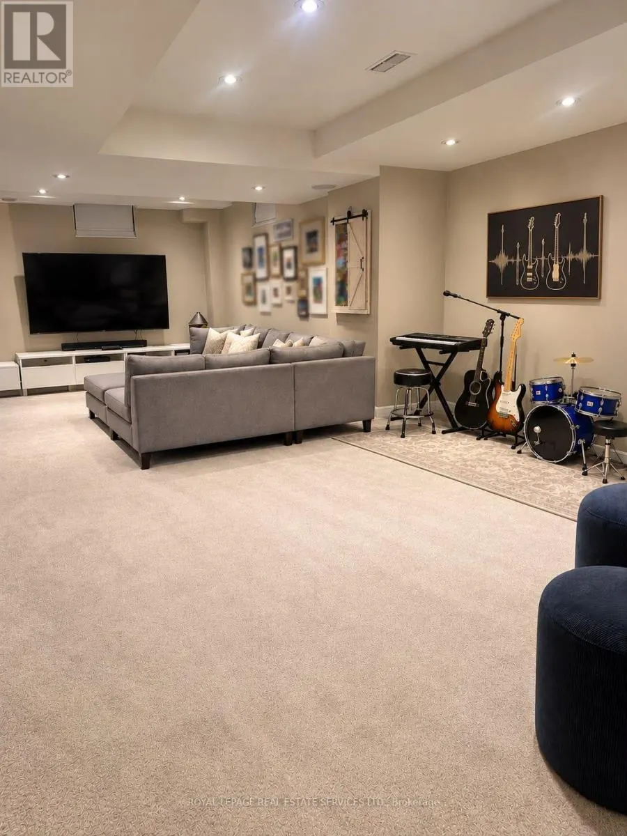 3105 TURBINE CRESCENT
