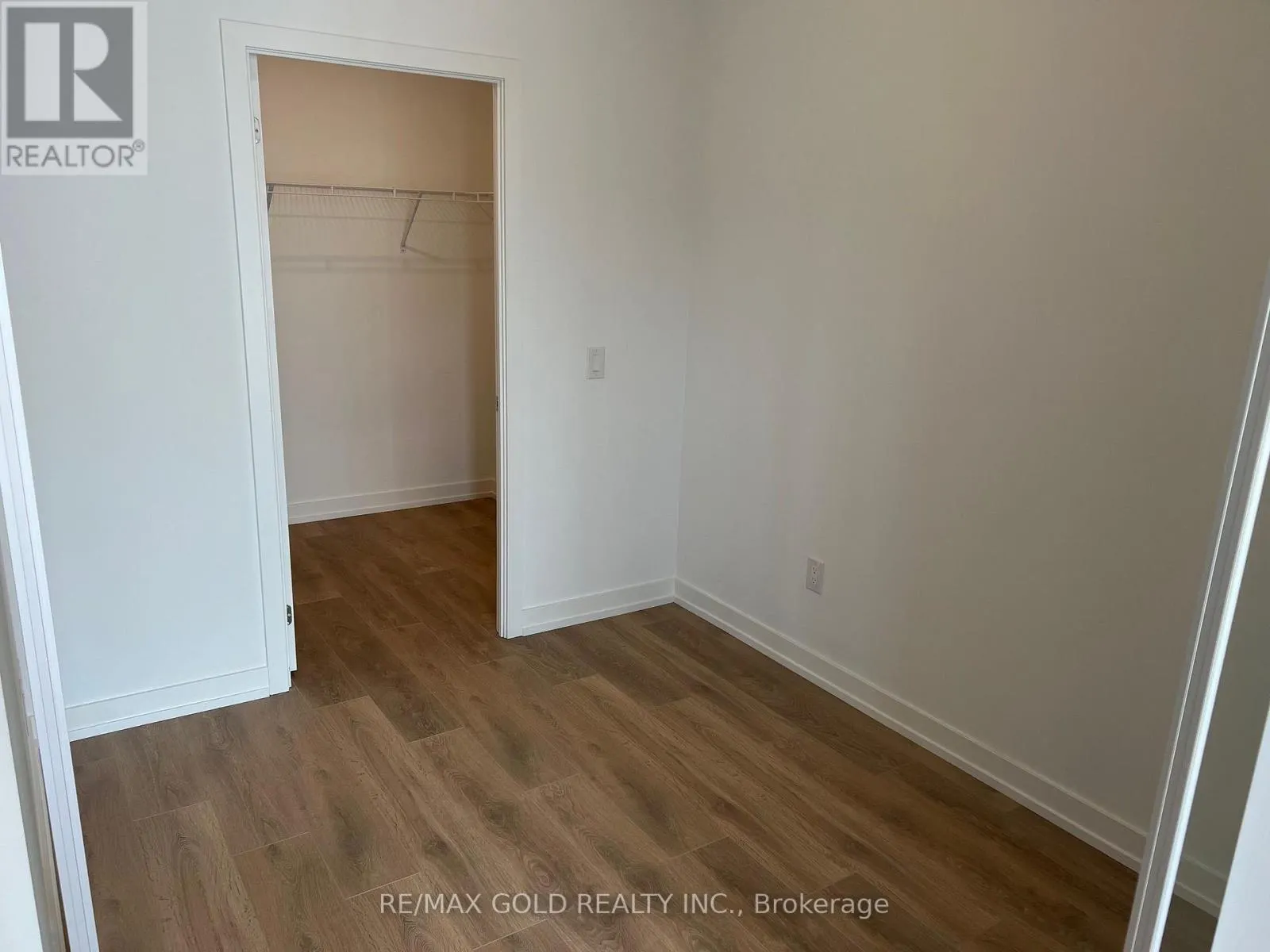 110 - 1100 SHEPPARD AVENUE W
