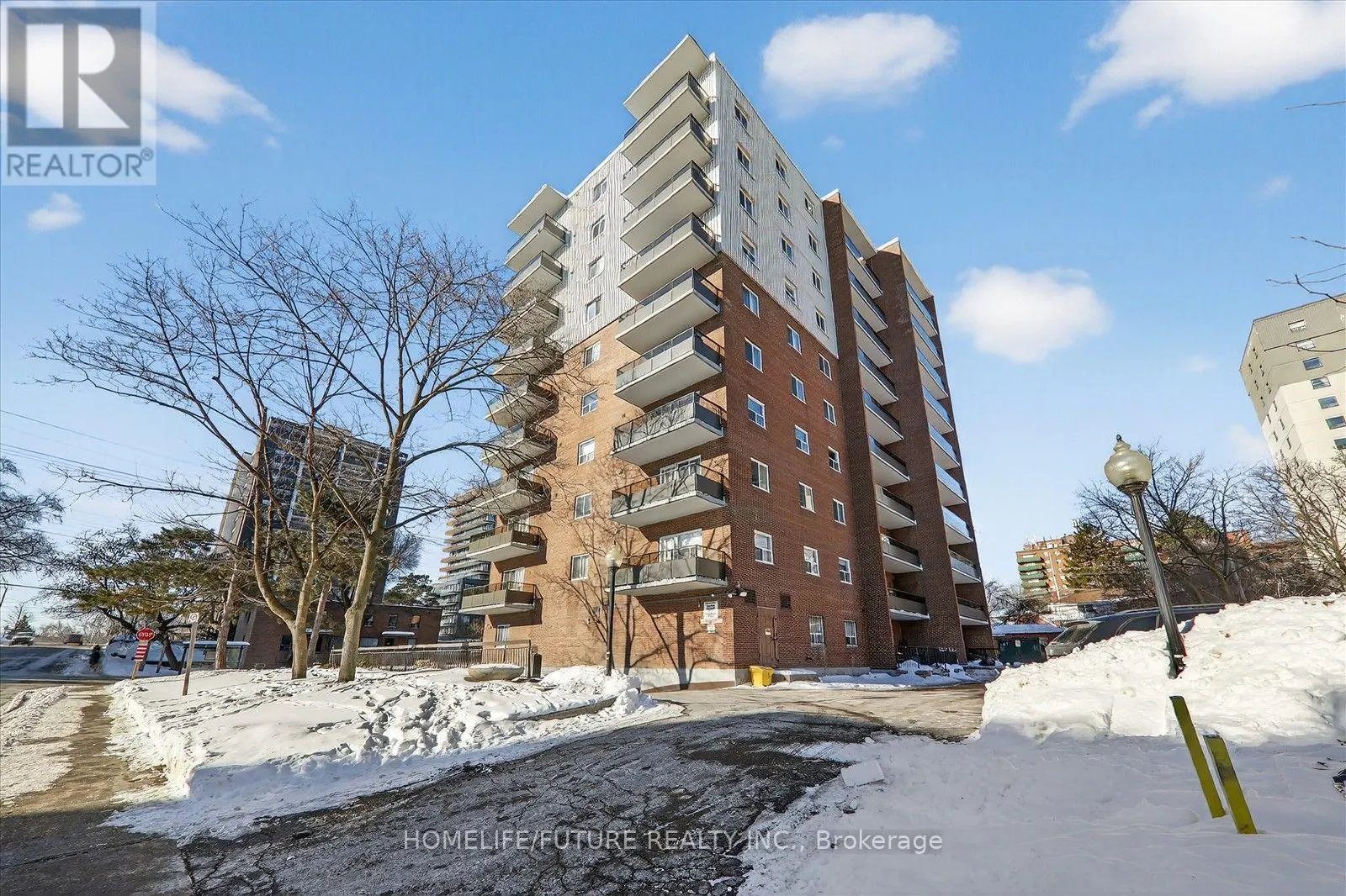 704 - 15 ELIZABETH STREET N