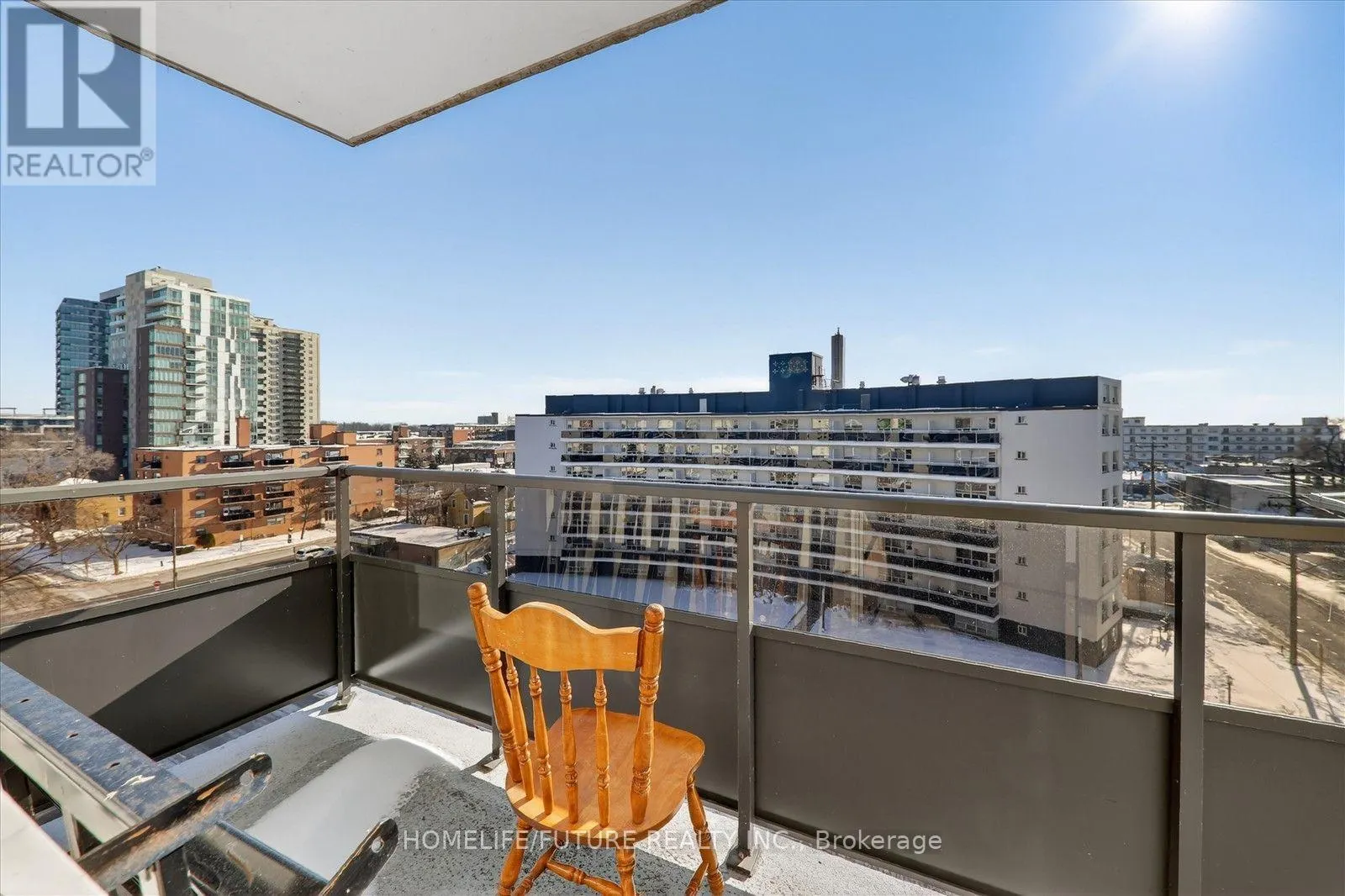 704 - 15 ELIZABETH STREET N