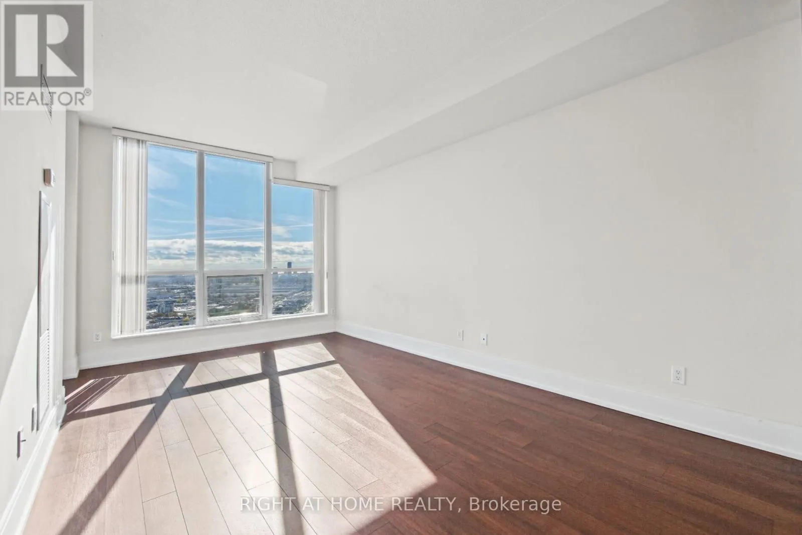 2301 - 15 VIKING LANE