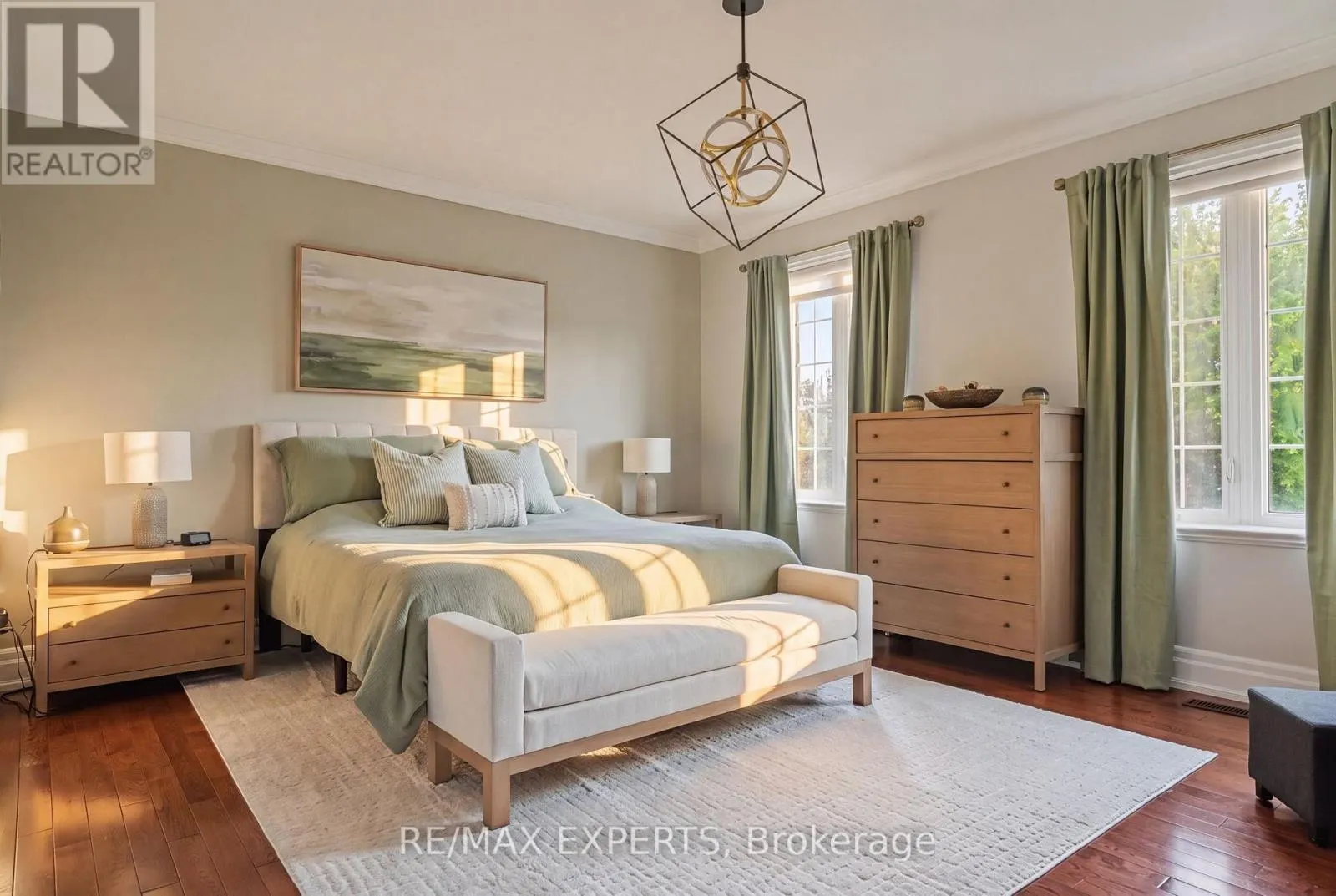 4 WOODLOT COURT