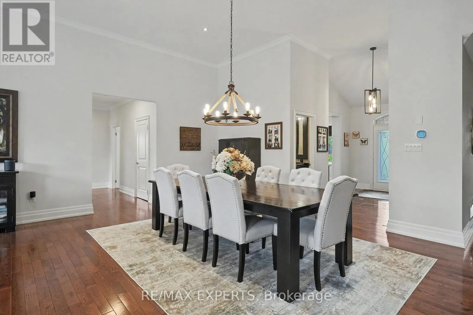 4 WOODLOT COURT