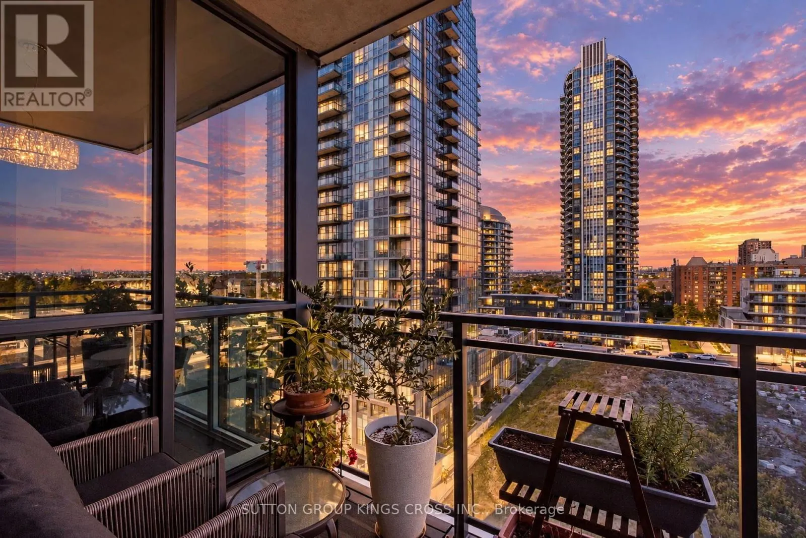 904 - 55 EGLINTON AVENUE W
