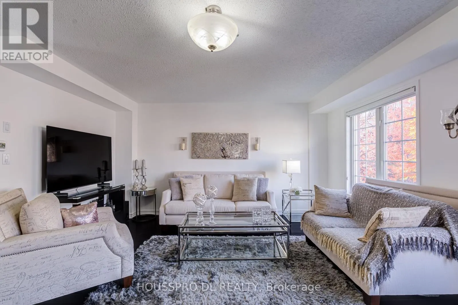 12 - 619 EVANS AVENUE