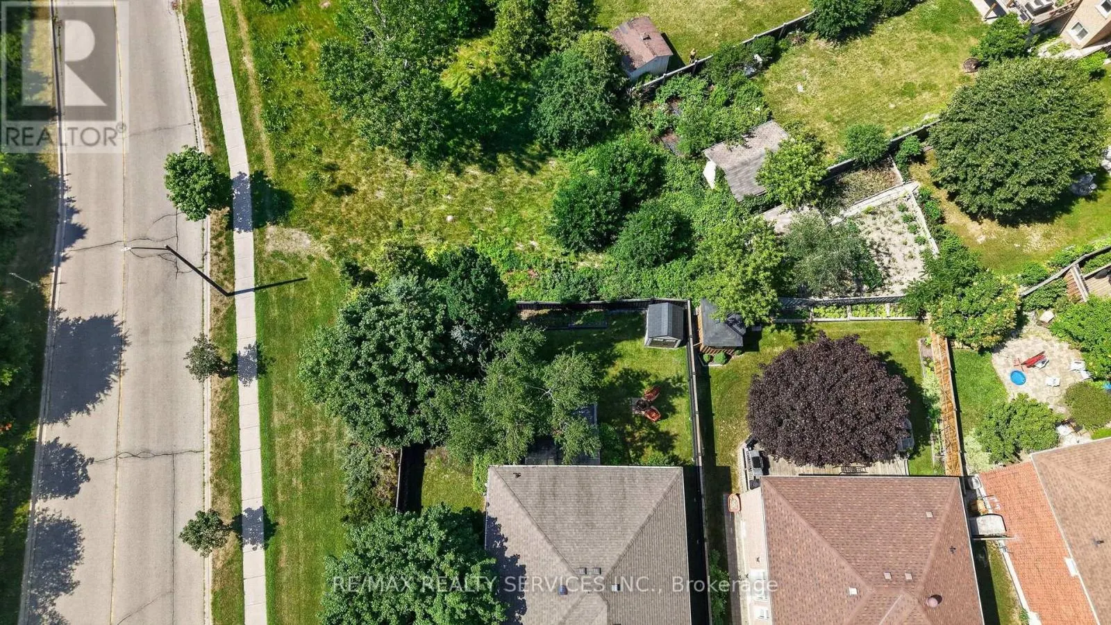 1 PLUMMER ROAD