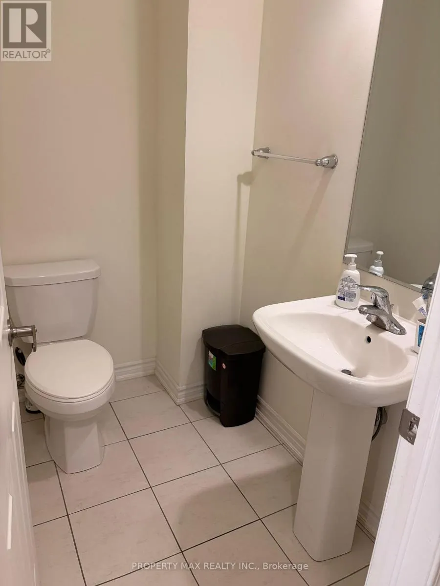 12 - 240 LAGERFELD DRIVE