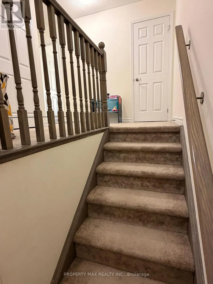 12 - 240 LAGERFELD DRIVE