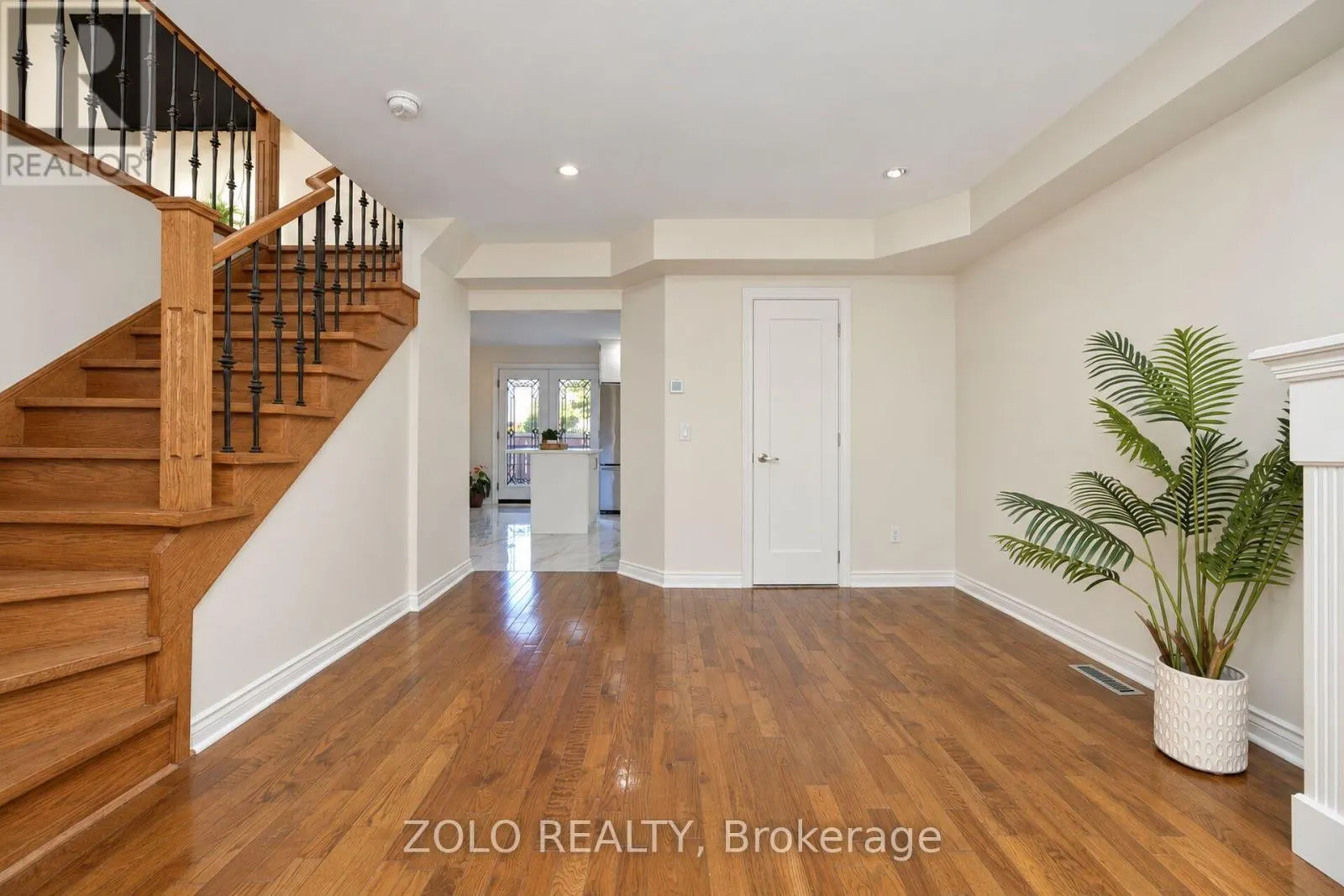 30 MORNINGDEW CRESCENT