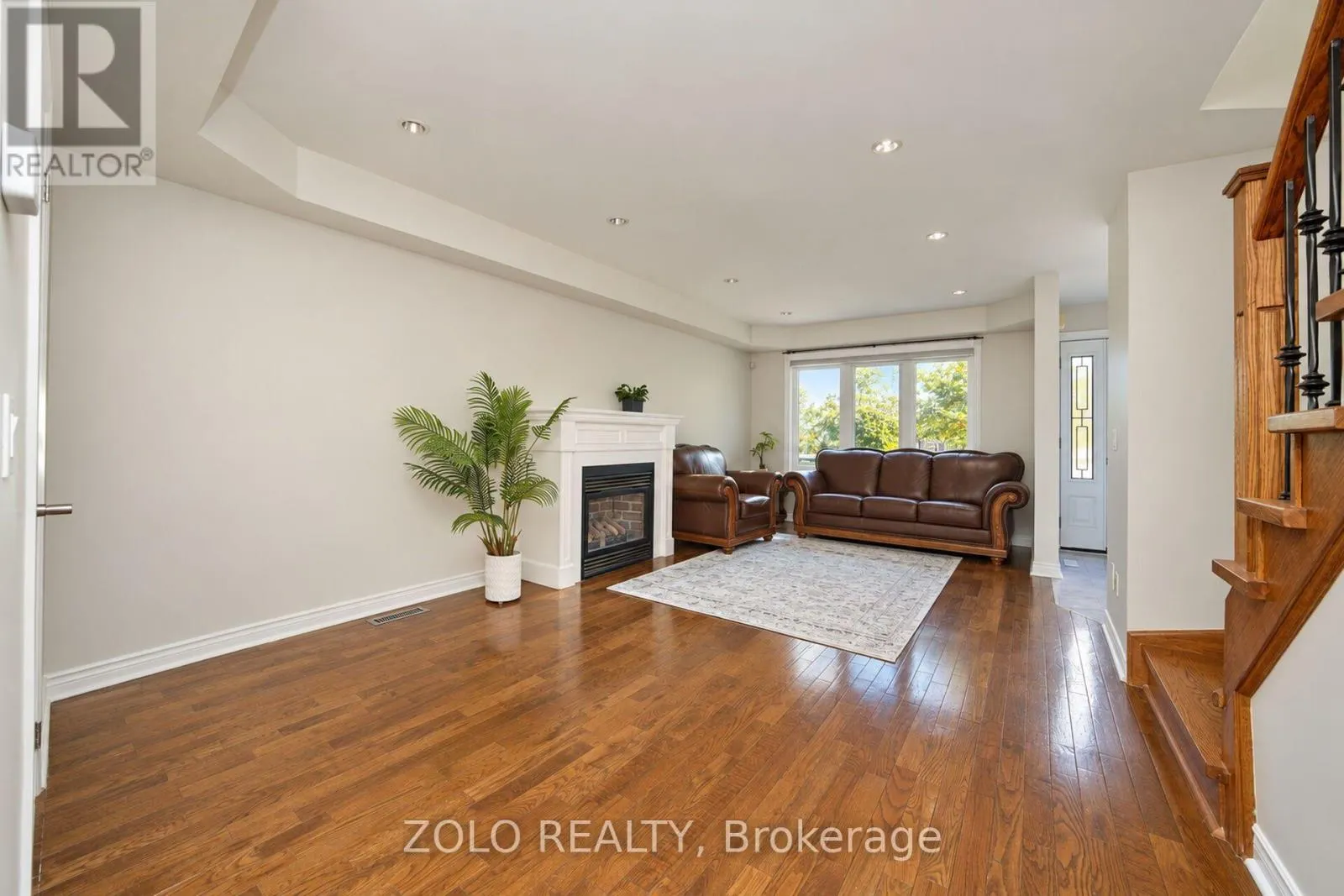 30 MORNINGDEW CRESCENT