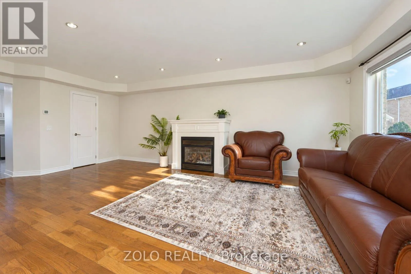 30 MORNINGDEW CRESCENT