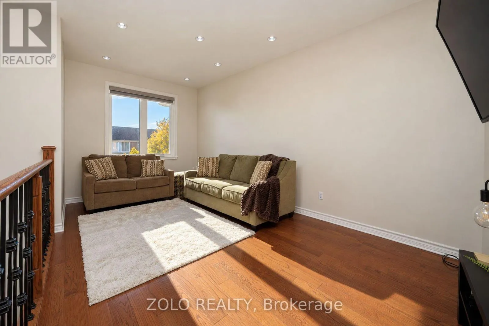 30 MORNINGDEW CRESCENT