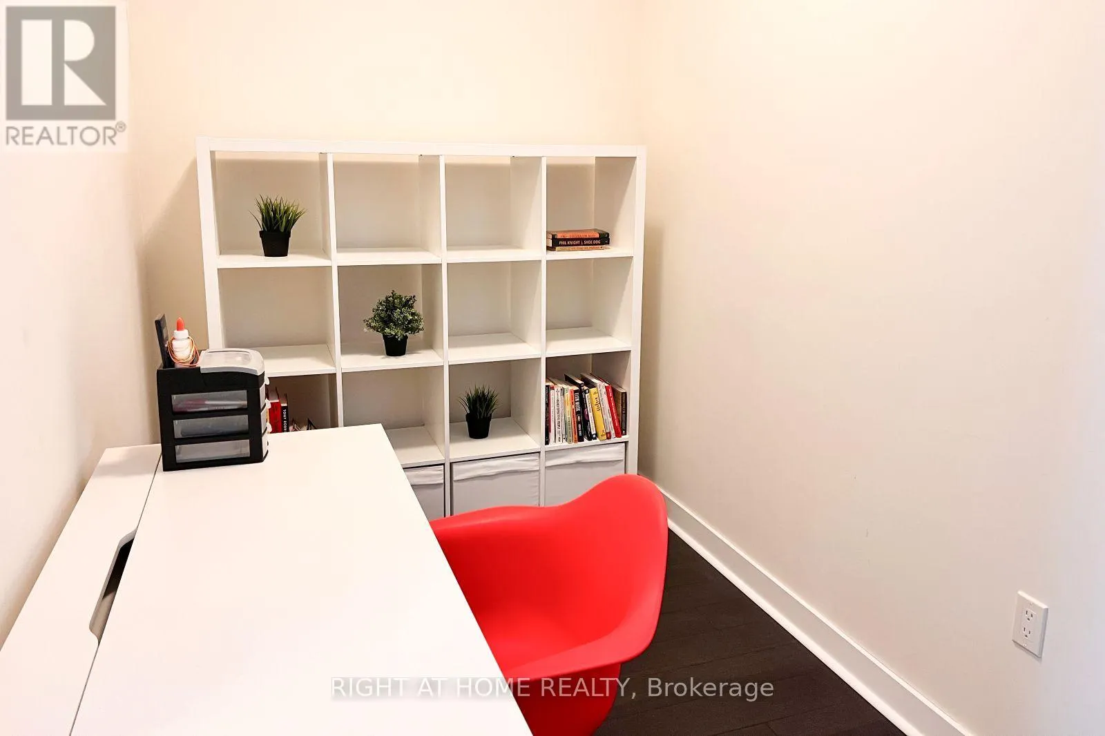710 - 3975 GRAND PARK DRIVE