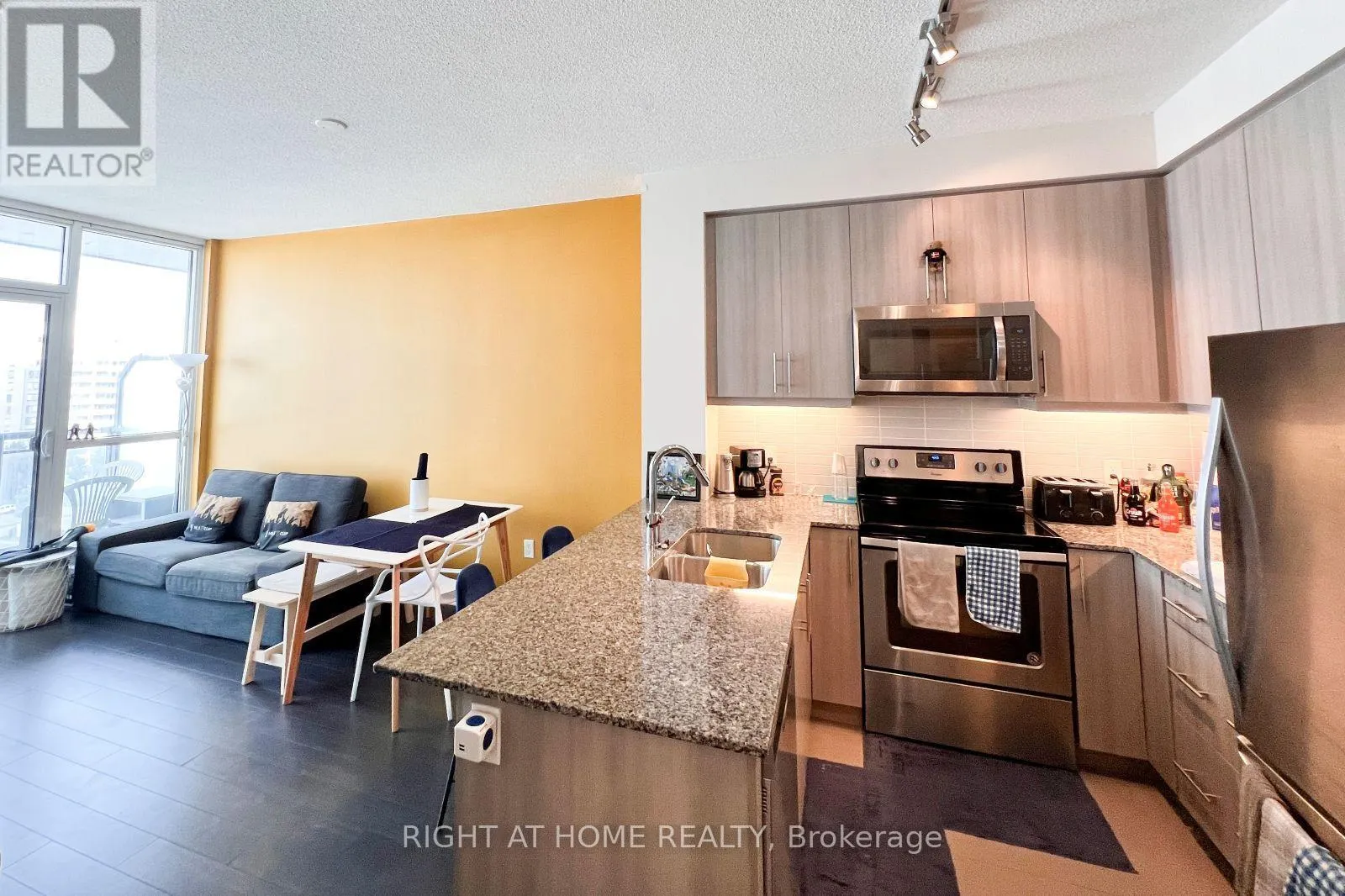 710 - 3975 GRAND PARK DRIVE
