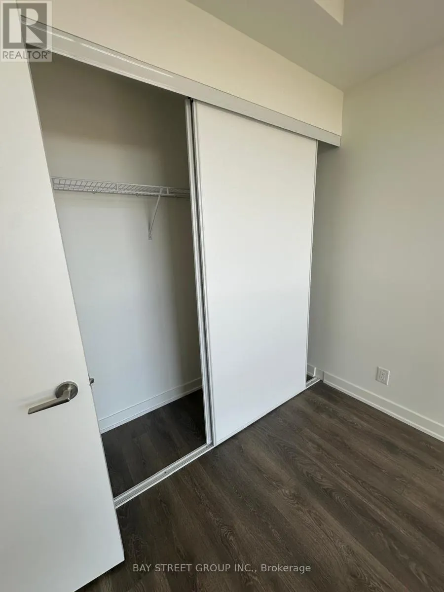 616 - 1381 LAKESHORE ROAD E