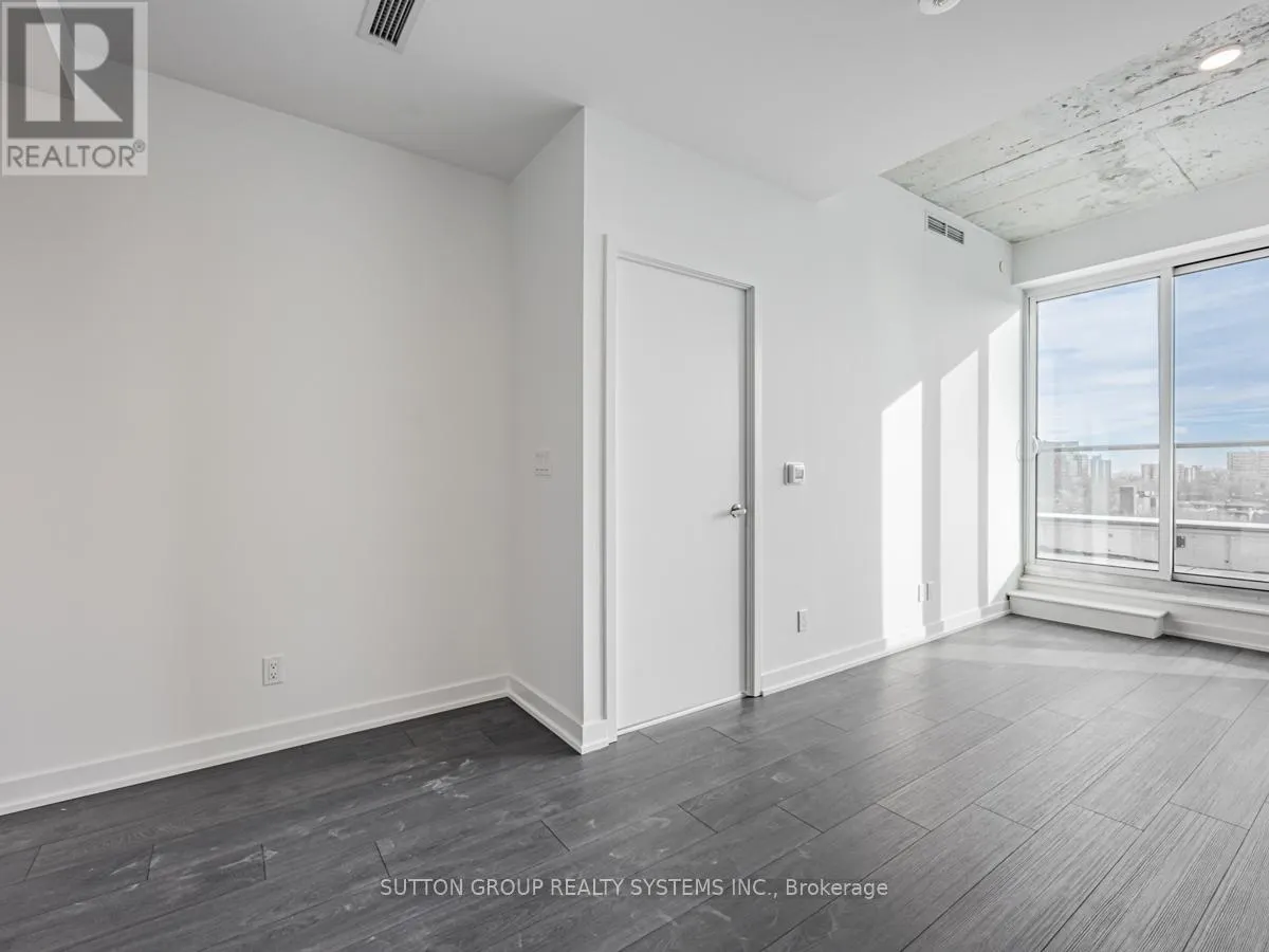 707 - 57 BROCK AVENUE