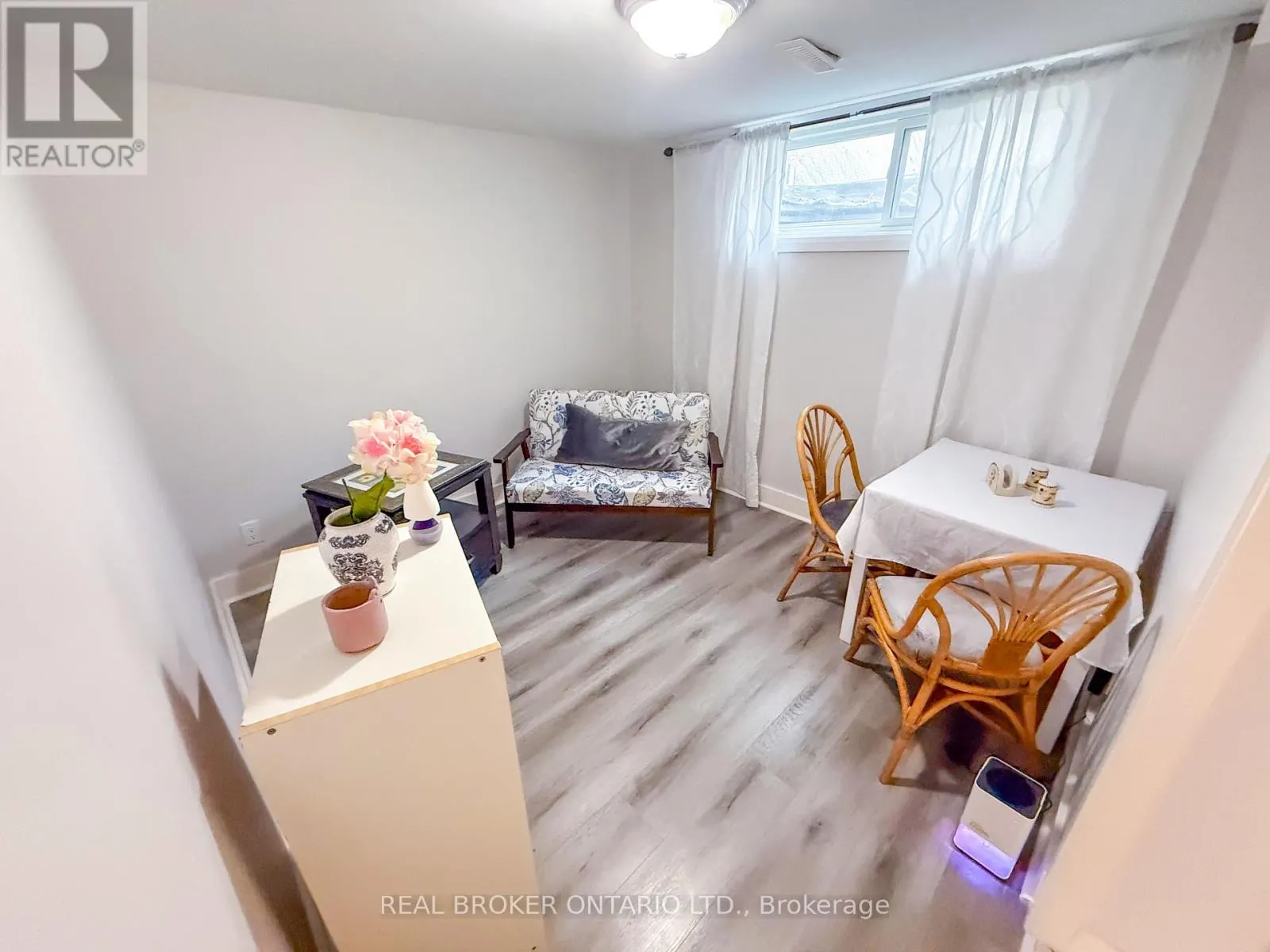 LOWER LEVEL - 14 GOOCH COURT