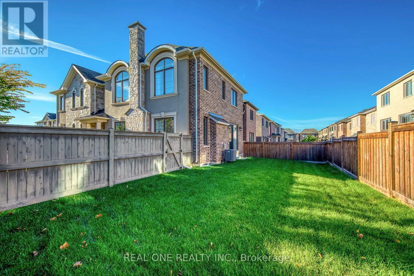 3328 VARDON WAY
