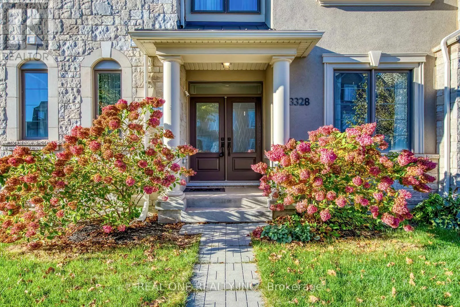 3328 VARDON WAY