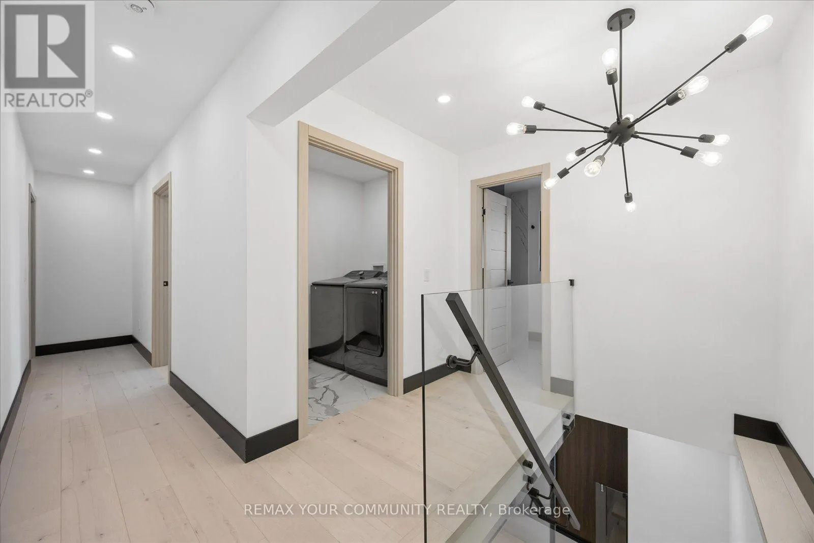 1584 SUNNYCOVE DRIVE