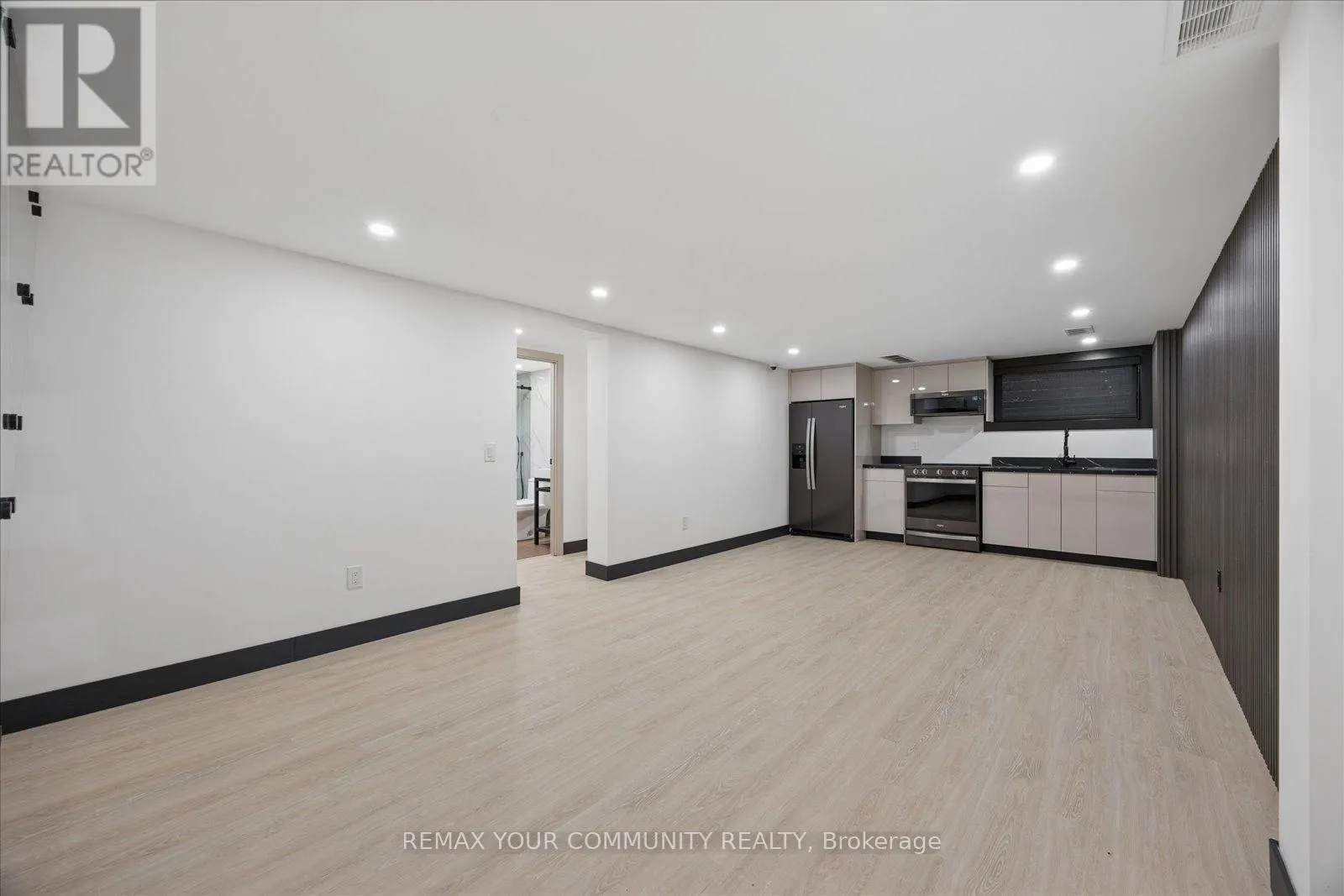 1584 SUNNYCOVE DRIVE