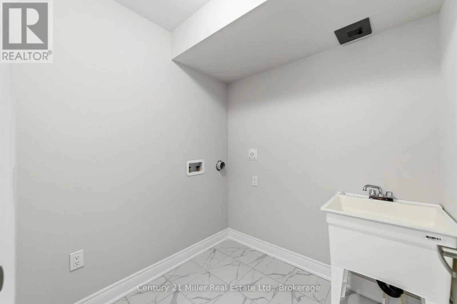58 - 2150 TRAFALGAR ROAD #58