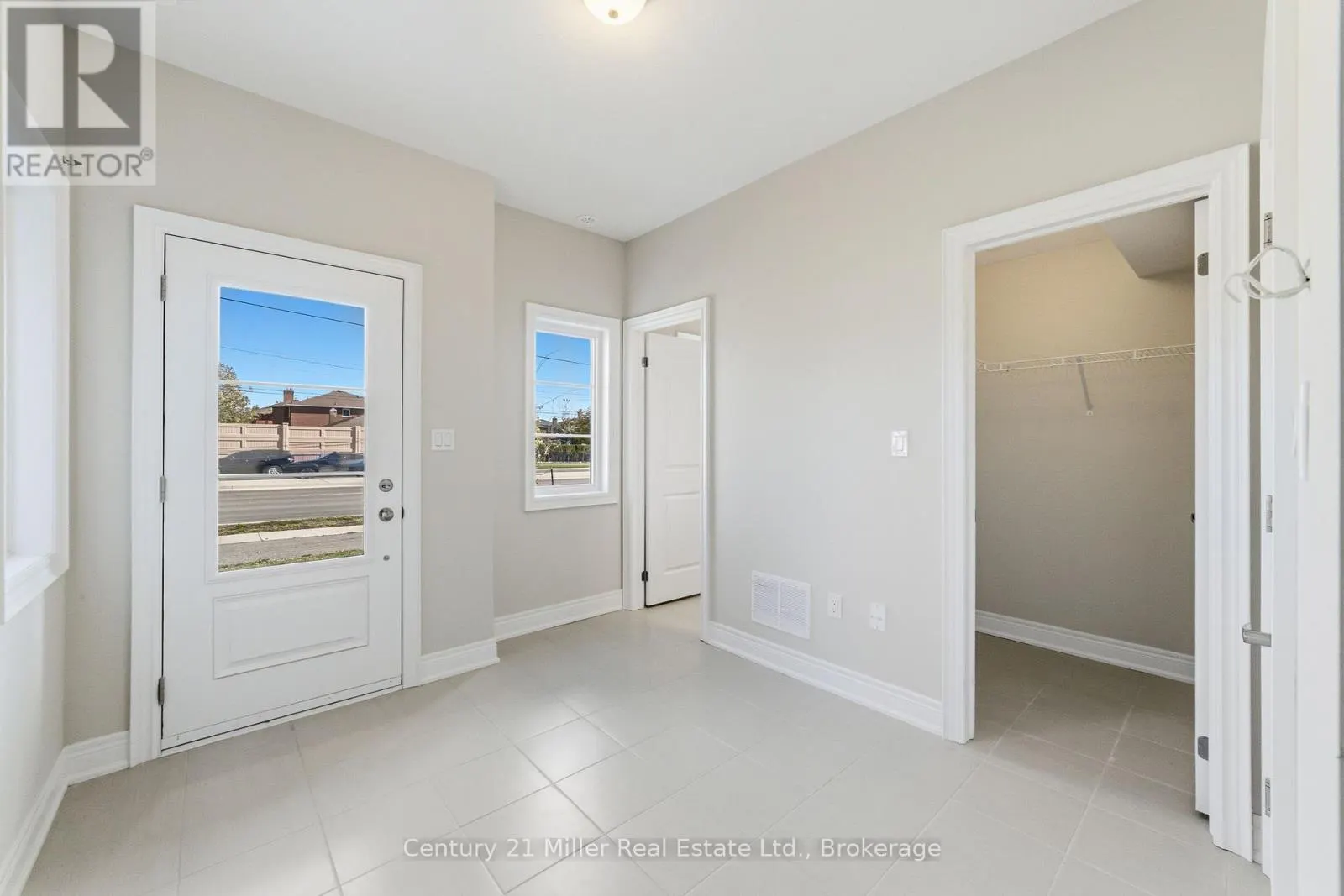 58 - 2150 TRAFALGAR ROAD #58