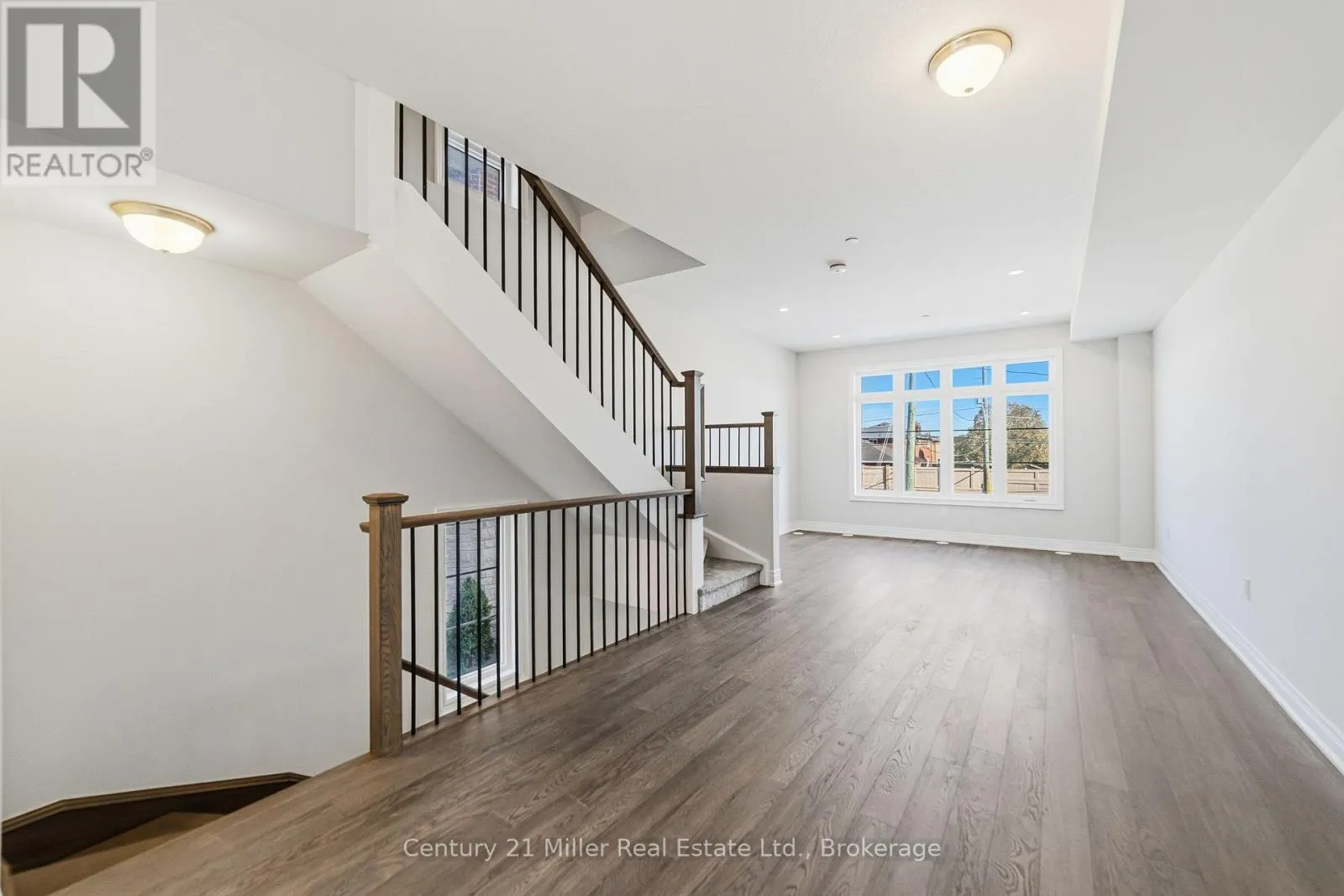 58 - 2150 TRAFALGAR ROAD #58