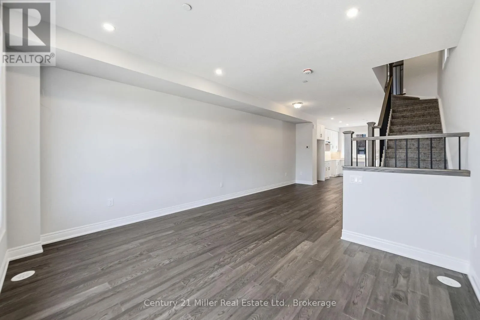58 - 2150 TRAFALGAR ROAD #58