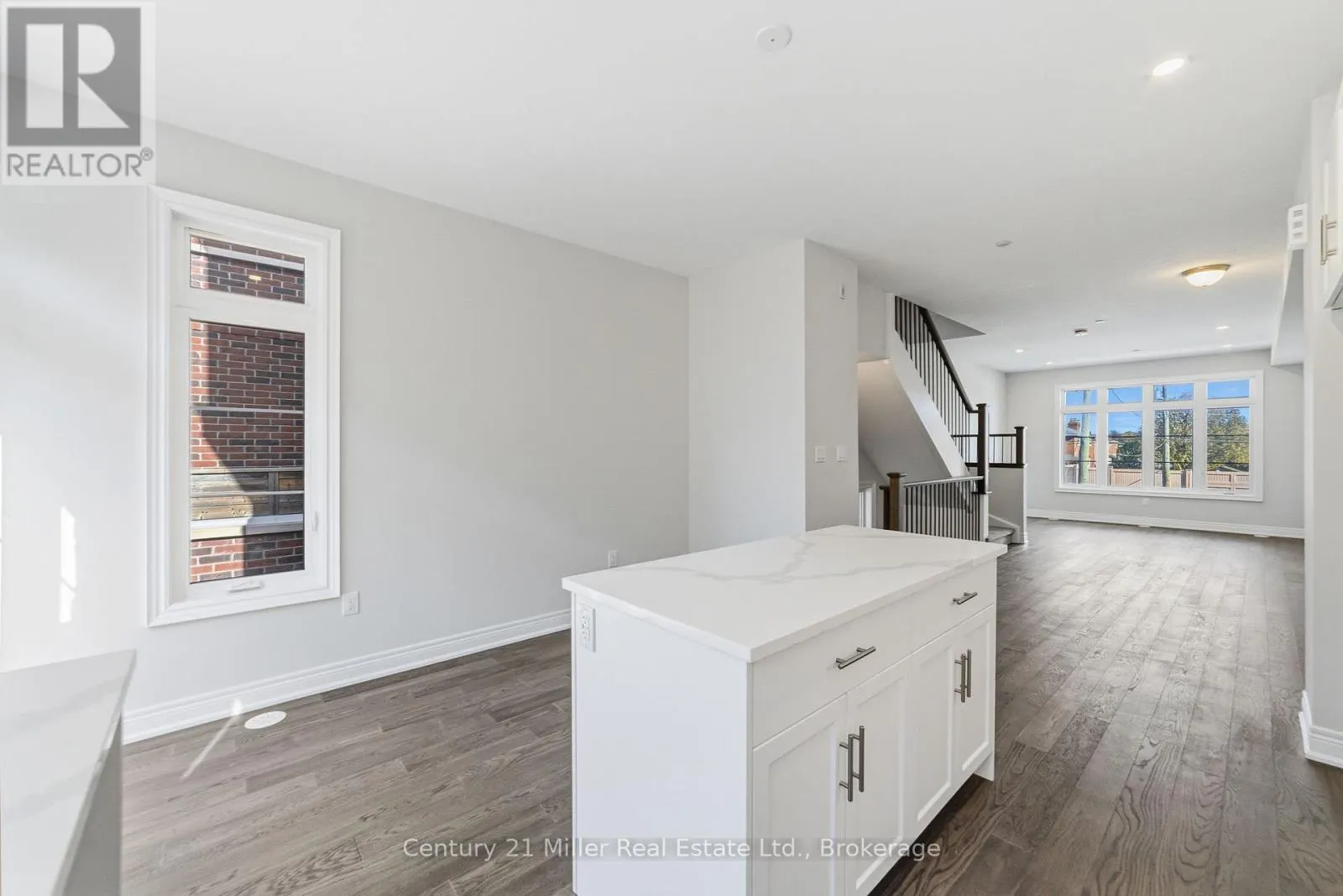 58 - 2150 TRAFALGAR ROAD #58