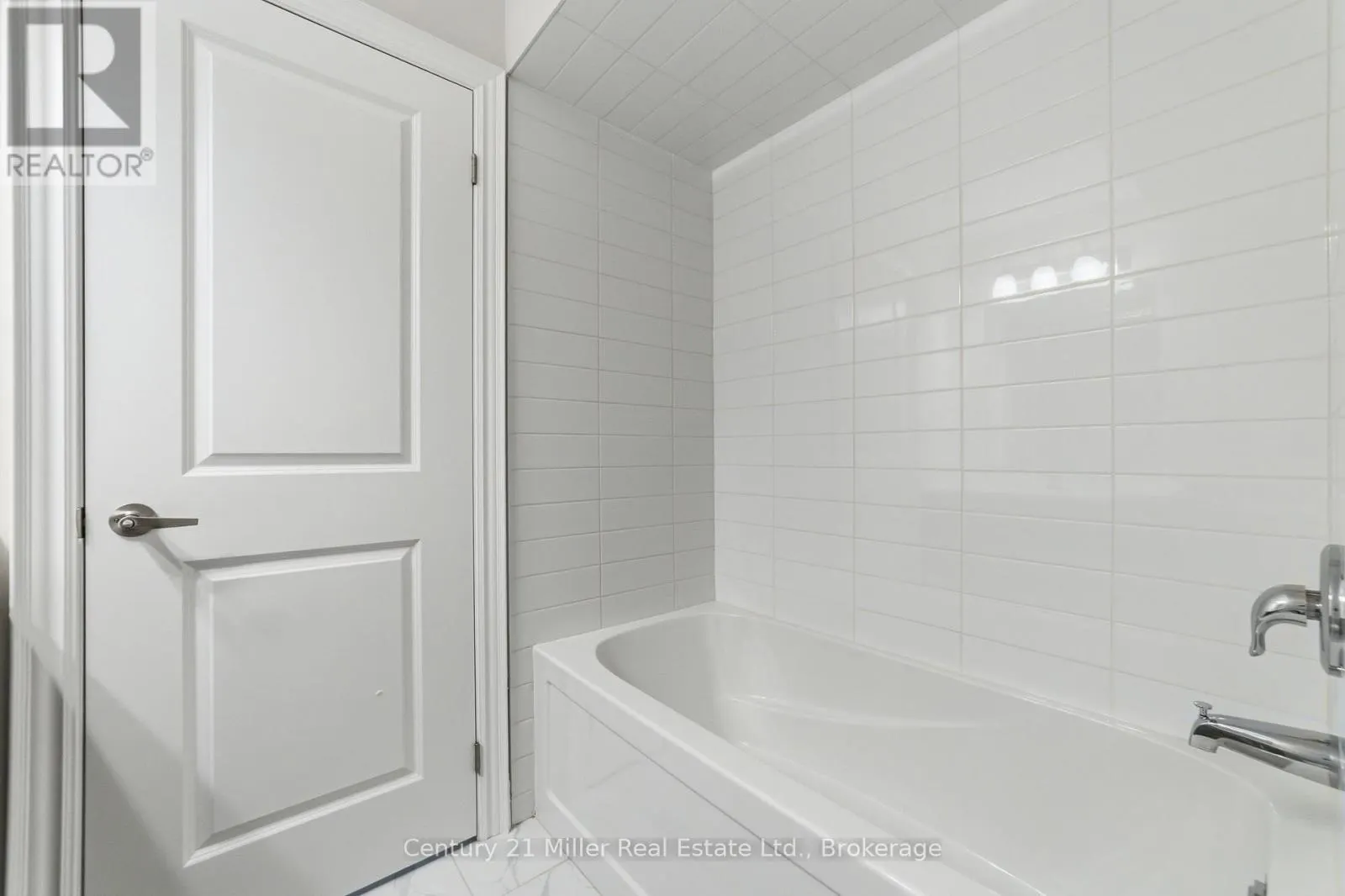 58 - 2150 TRAFALGAR ROAD #58