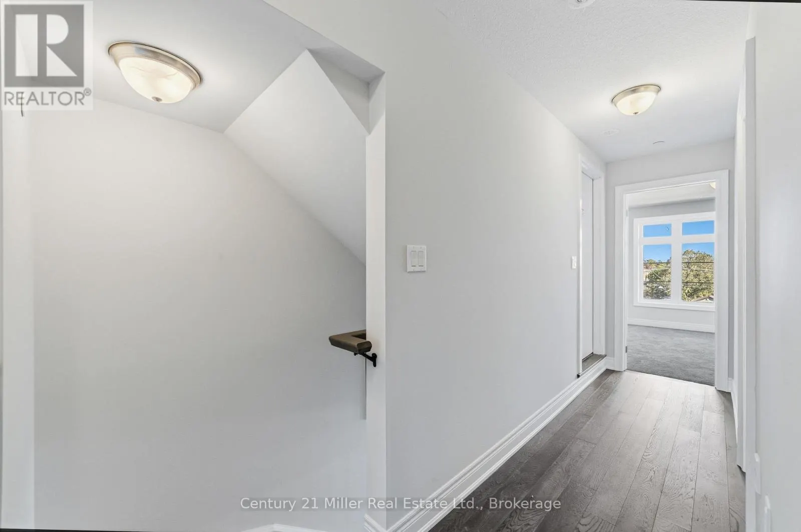 58 - 2150 TRAFALGAR ROAD #58