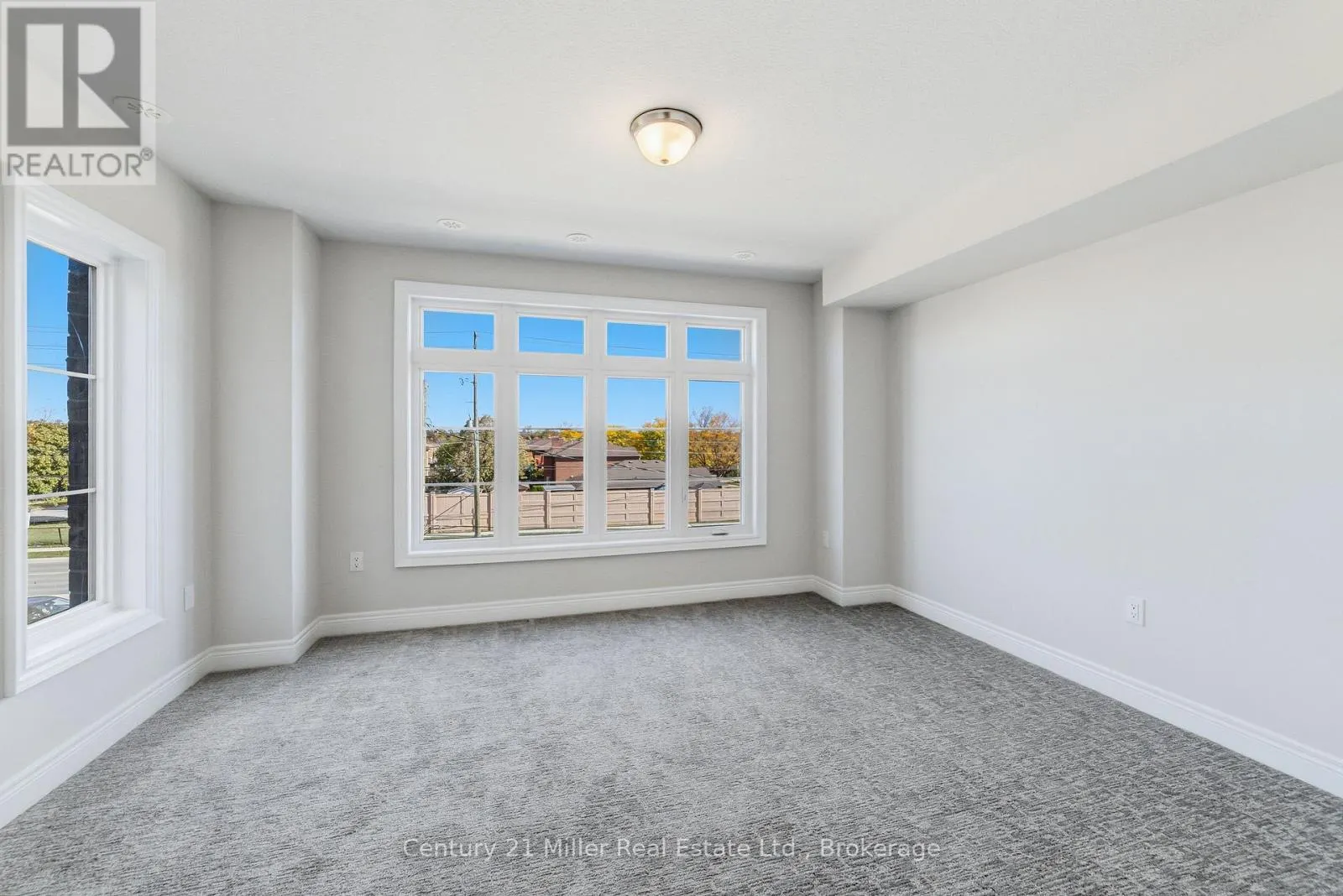 58 - 2150 TRAFALGAR ROAD #58