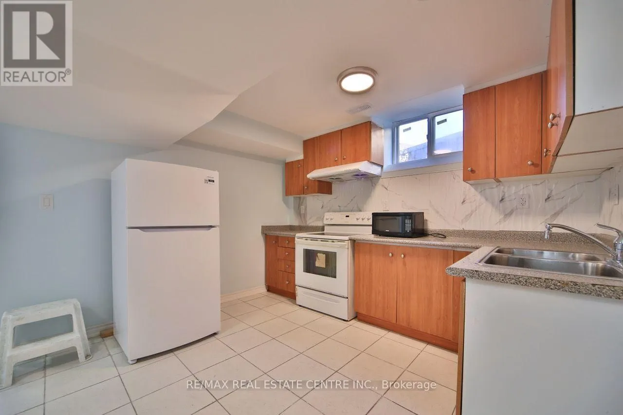 BSMT - 66 MISTDALE CRESCENT