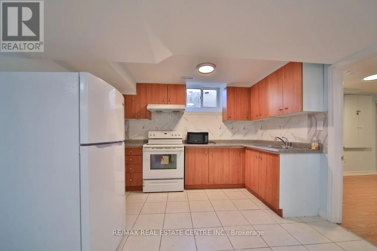 BSMT - 66 MISTDALE CRESCENT