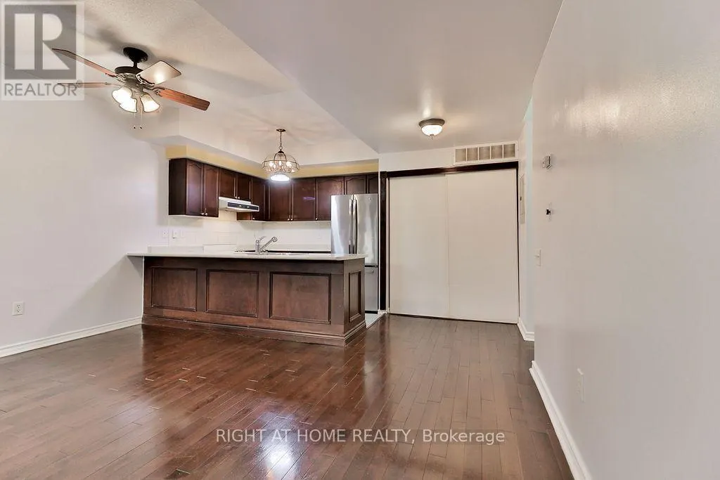 132 - 760 LAWRENCE AVENUE W