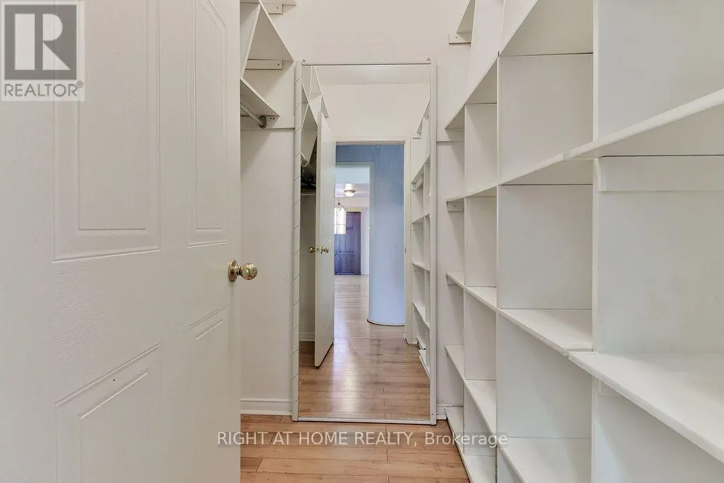 132 - 760 LAWRENCE AVENUE W