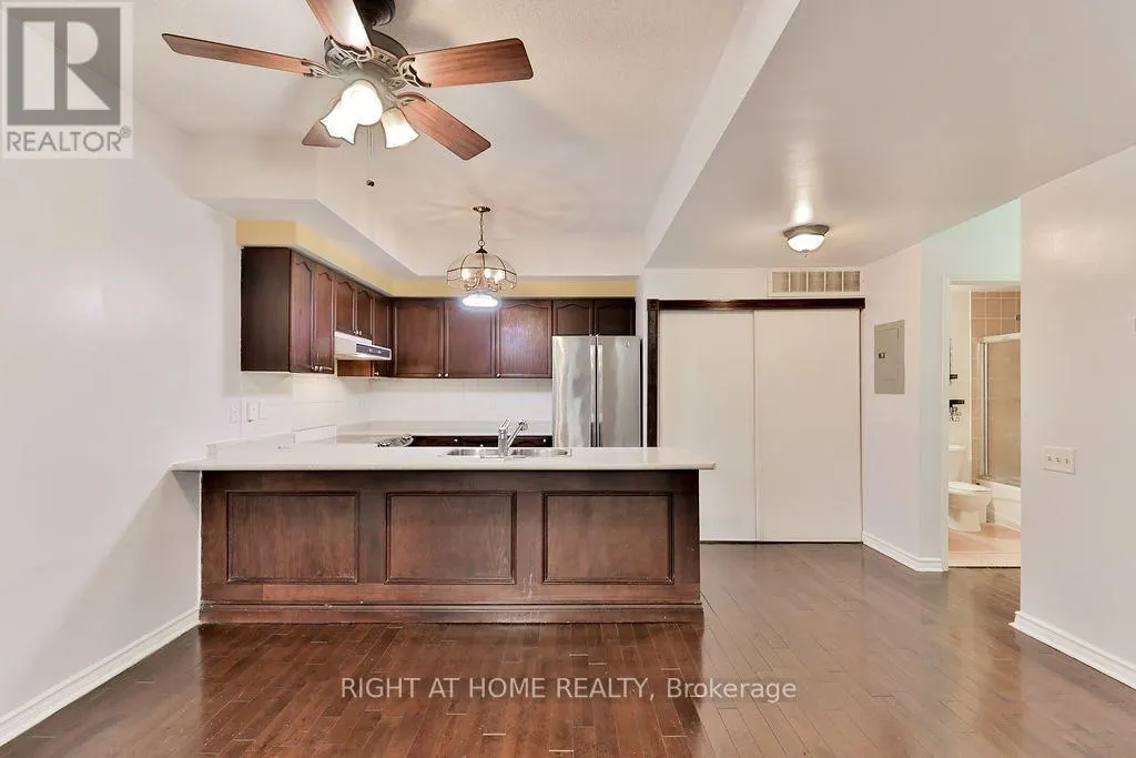 132 - 760 LAWRENCE AVENUE W
