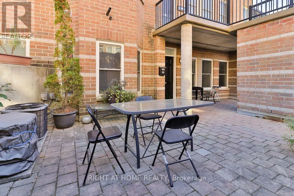 132 - 760 LAWRENCE AVENUE W