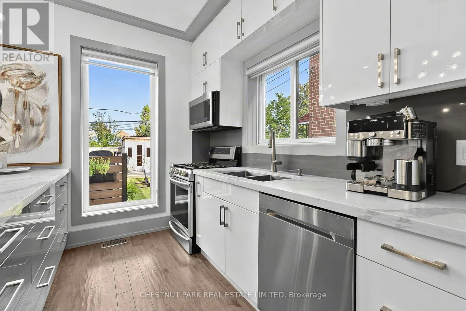 15 NINETEENTH STREET