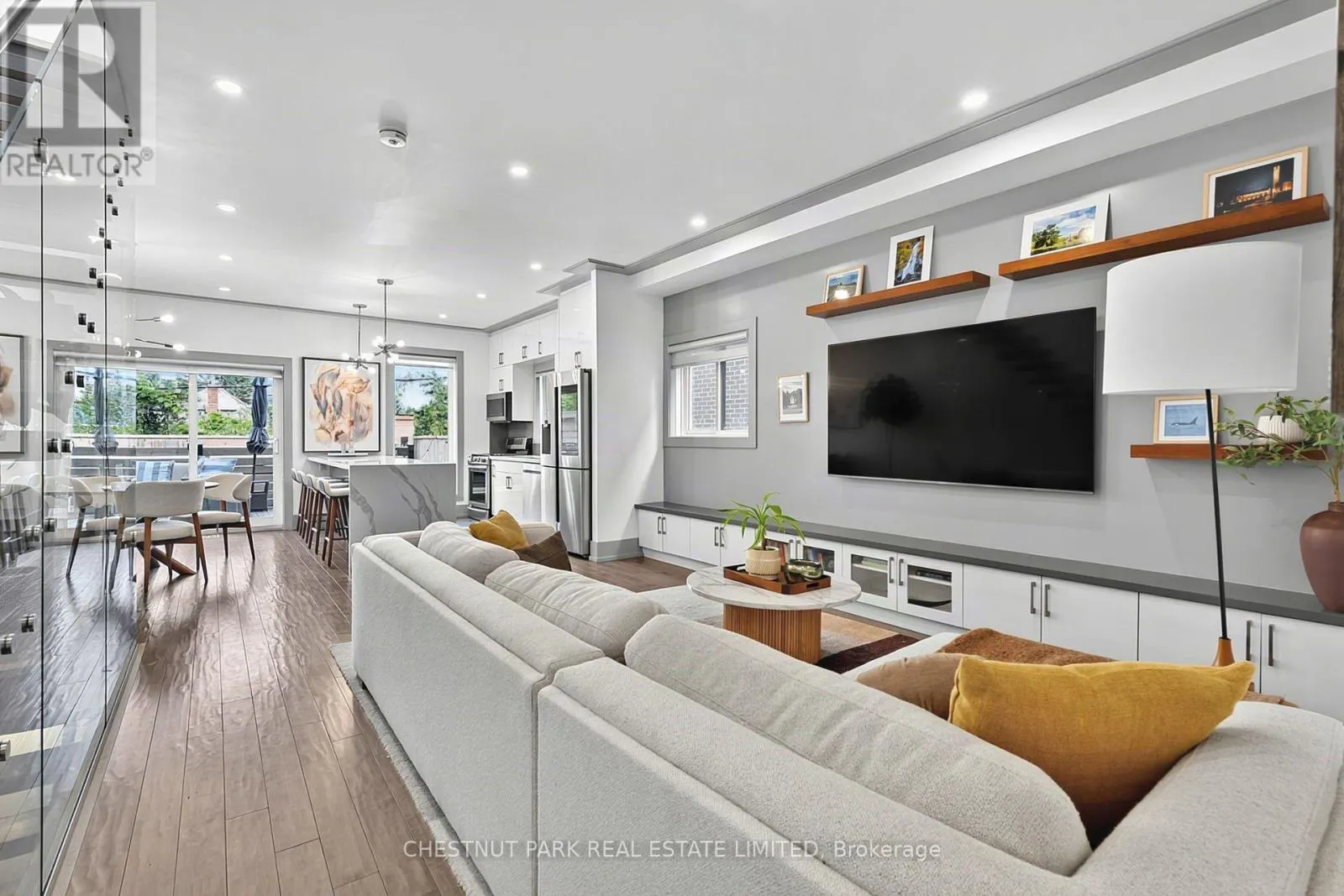 15 NINETEENTH STREET