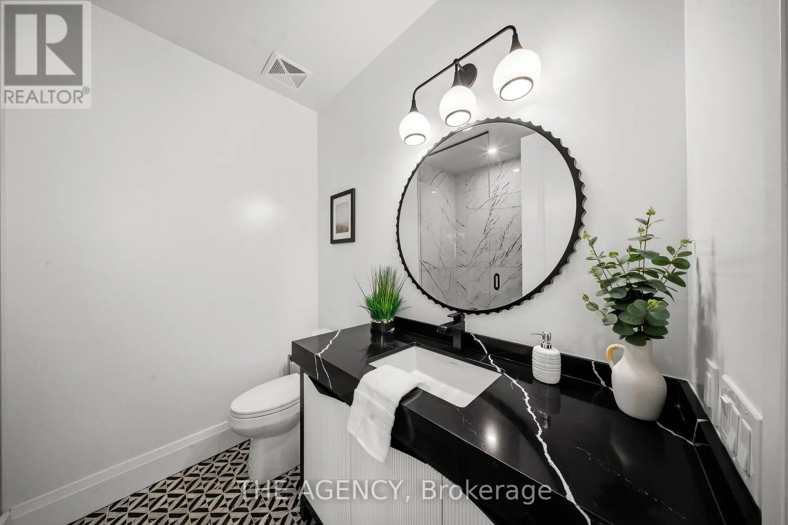2201 - 2007 JAMES STREET
