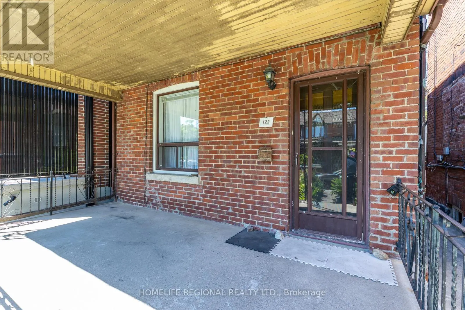 122 EMERSON AVENUE