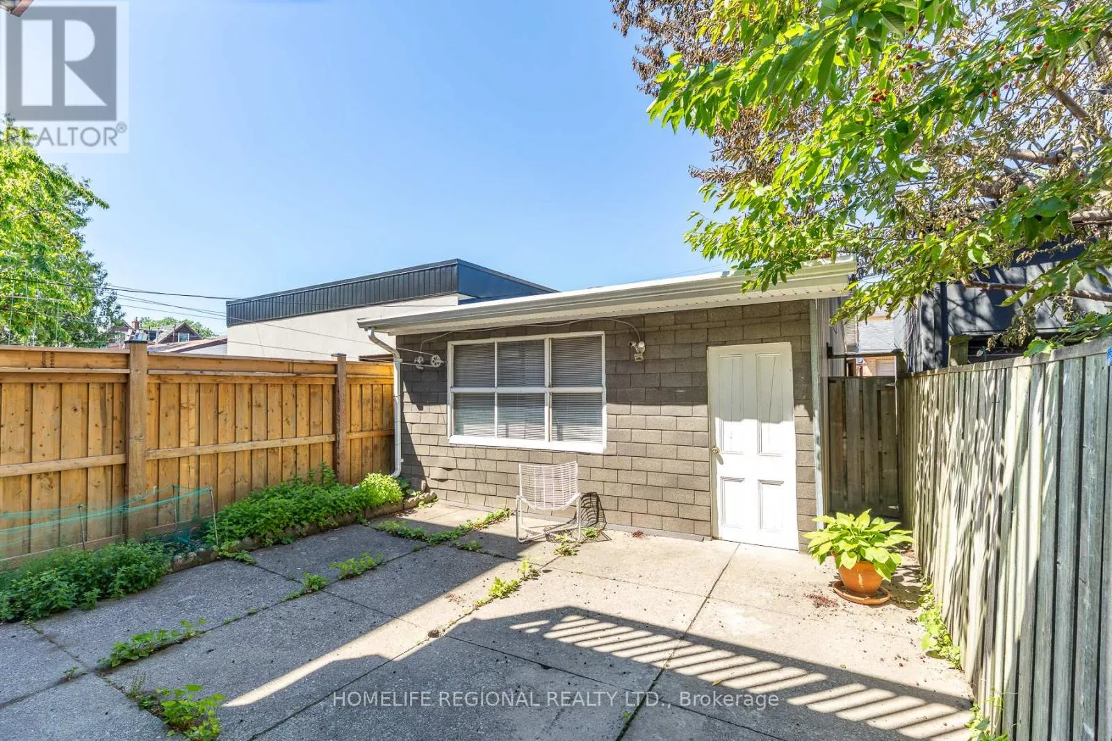 122 EMERSON AVENUE