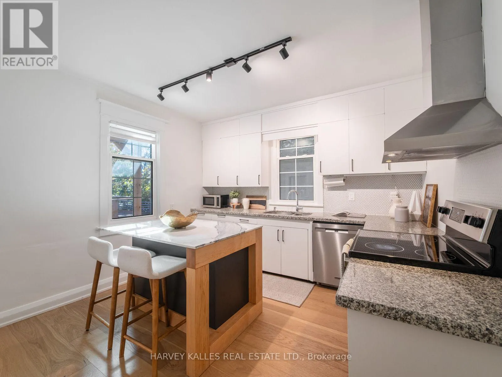 35 DYNEVOR ROAD