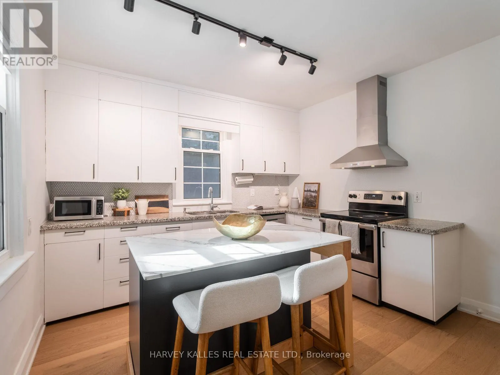 35 DYNEVOR ROAD